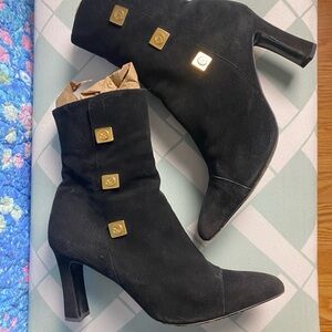 St. John Black Heeled Boots for Women Sz8.5 Narrow